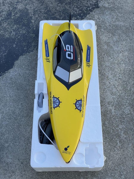 Racing Boat - 74CM Large Size RC High-Powered - Yellow Carousel 3