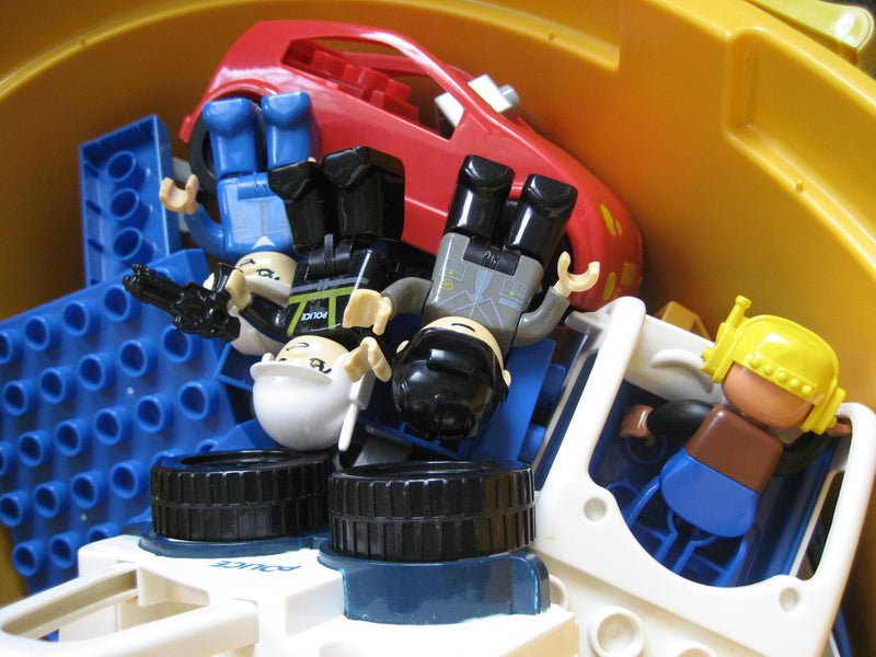BANBAO LEGO or MEGA BLOKS Type Building Blocks Toys CONSTRUCTION or POLICE Carousel 12