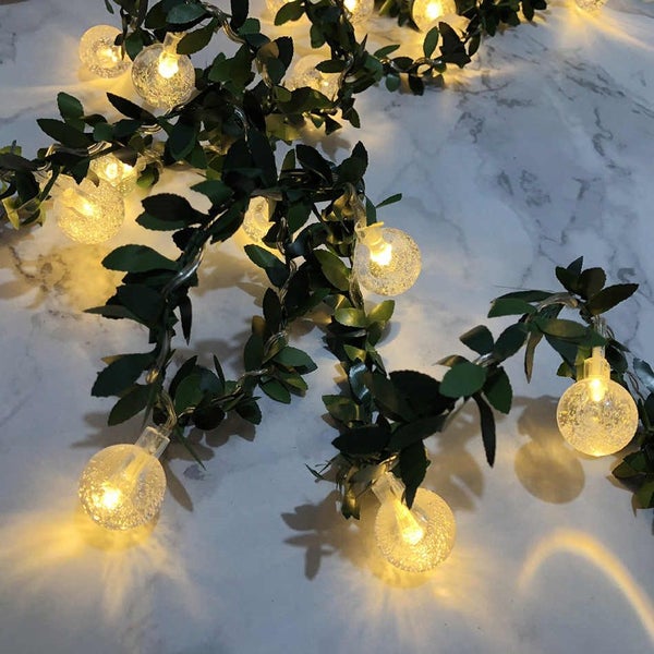 3m Spring Green Leaf with 20 Bubble Battery Lights - Warm White Carousel 2