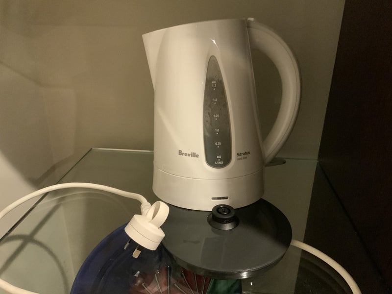 Electric kettle Breville Stratus Carousel 3