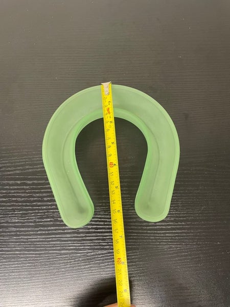 Vintage horse shoe shaped green depression glass vase Carousel 9