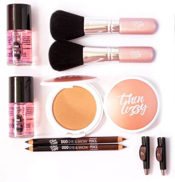 Thin Lizzy 6 n 1 Powder Kit - DARK - GET Makeup Wipes with BUY NOW Carousel 1