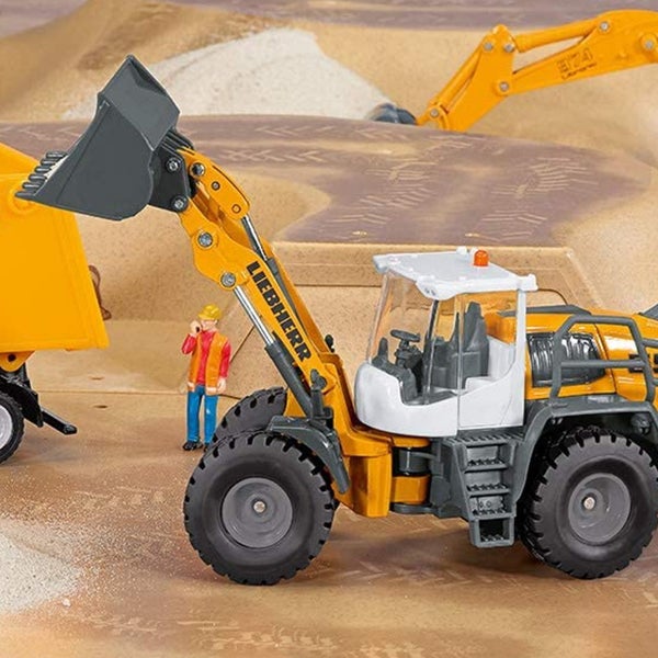 Siku Liebherr L 566 Wheel loader Diecast - 1:50 Scale Carousel 6