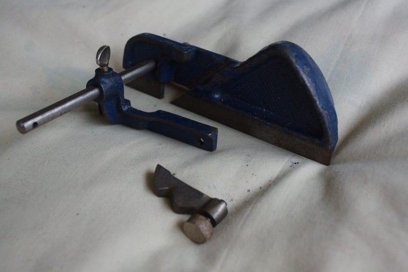 Vintage Record No. 040 Plough Plane. Fence, Fence Arm, Depth Gauge, 1 Cutter. Carousel 2