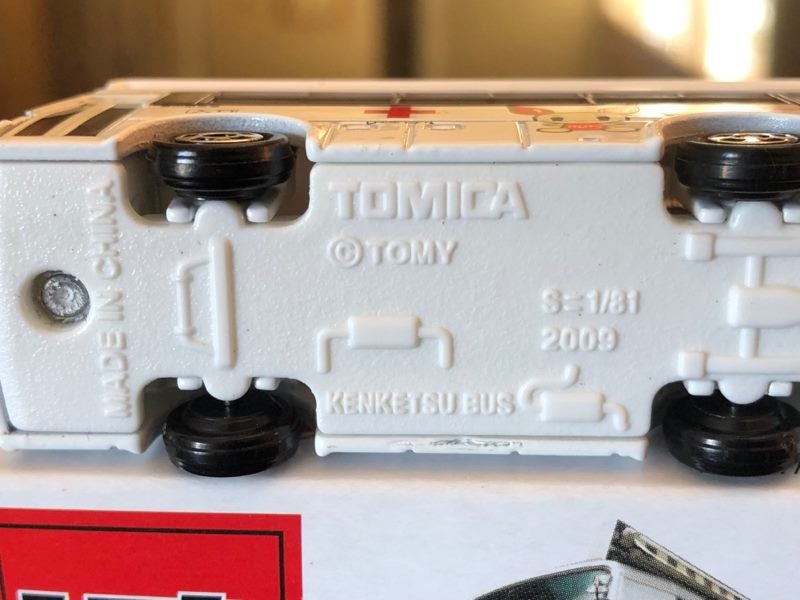 Tomica Japanese Red Cross Society Blood Donation Bus 1/81 Carousel 9