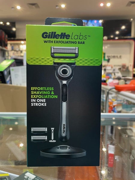 Gillette Labs with Exfoliating Bar Razor for men + 2 Blade Refills Brand New Carousel 2