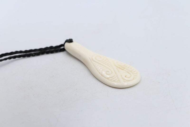 Bone Patu Pendant - BCCL013 Carousel 2