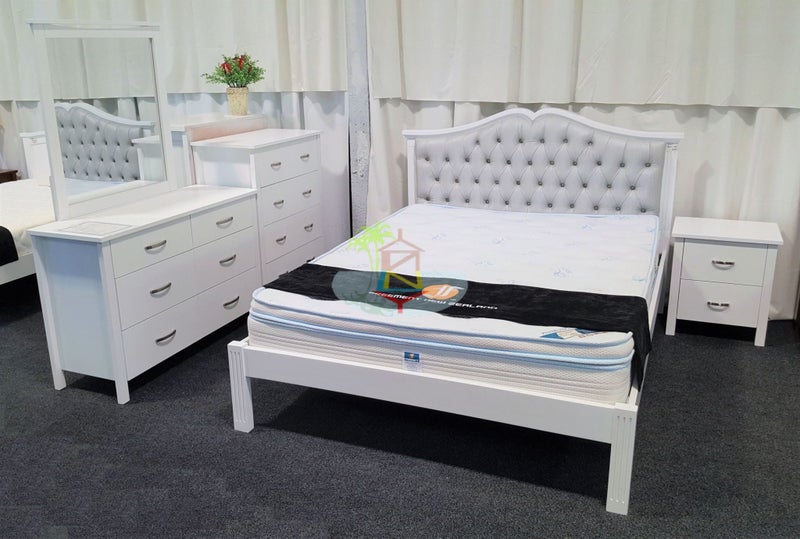 Queen Bed Carousel 4