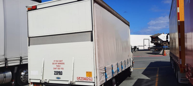 0220891671 Man with a Van/Truck for hire Carousel 2