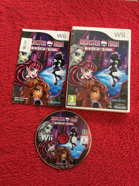 Monster High: New Ghoul in School - Wii Game Carousel 1