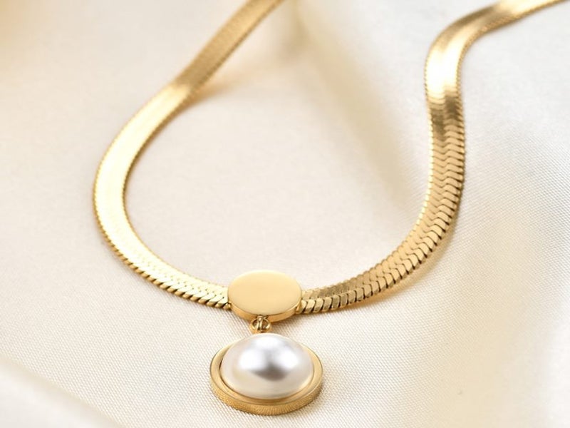 Necklace Round Pearl Stainless Steel Necklace Yellow Gold Color Carousel 1