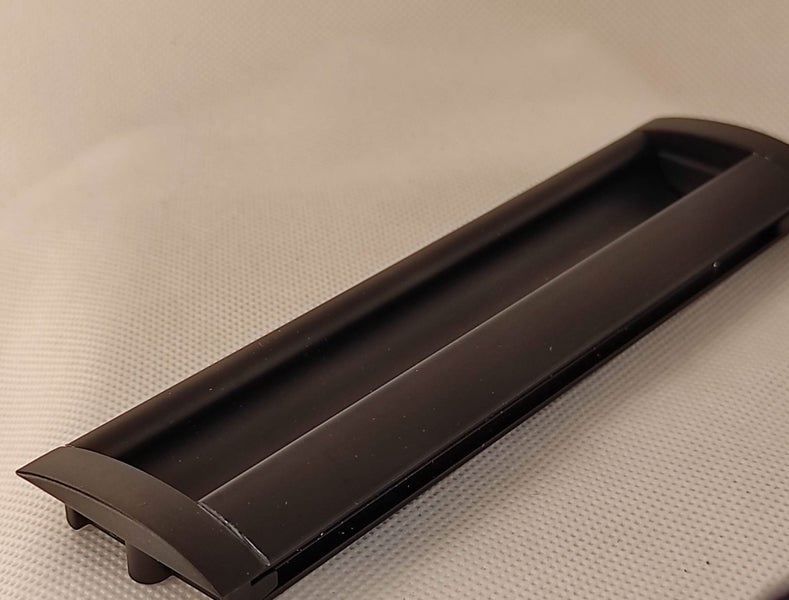 Flush Pull Rectangular Black Large Curved 172mm Carousel 1