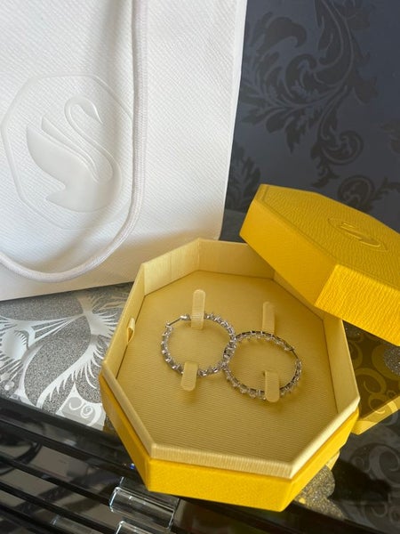 Swarovski New Hoops - beautiful and Sparkling Carousel 1