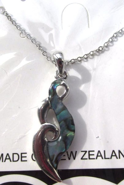 Paua necklace Carousel 1