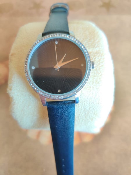 Croton Manhattan Royal Black/Silver Quartz Crystal Dial with Leather strap Carousel 2