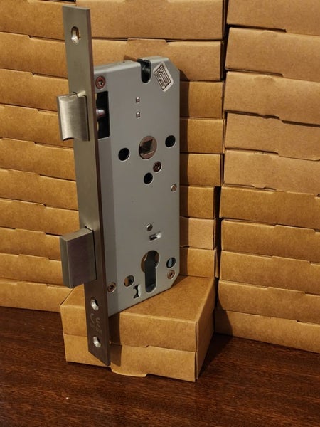 BLMLE8550SS Euro Mortice Lock Body 85mm Pitch 50mm Backset in SS Finish Carousel 1