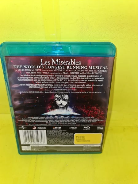LES MISERABLES - THE MUSICAL EVENT OF A LIFETIME - BLU RAY Carousel 2