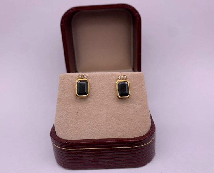 18ct Yellow Gold Sapphire & Diamond Stud Earrings ~ $3,700! Carousel 2