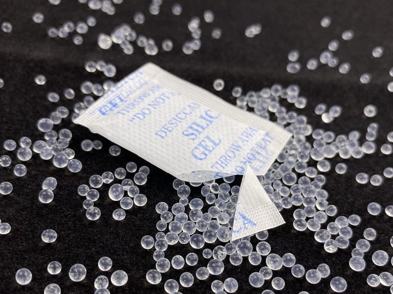 500 Pack Silica Gel 2 Gram/Pack Desiccant Moisture Absorber Non-Toxic Carousel 2