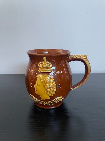 Vintage handmade Queen Elizabeth II Royal Visit NZ Mug Carousel 1