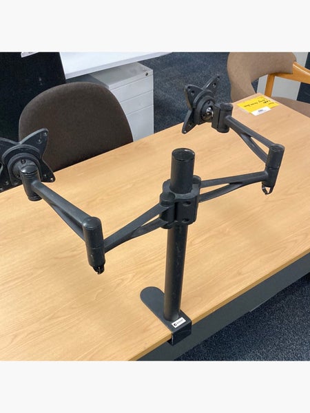 Dual Computer Arm Carousel 3