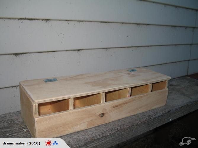 Five bay finch nesting box (free shipping Carousel 1