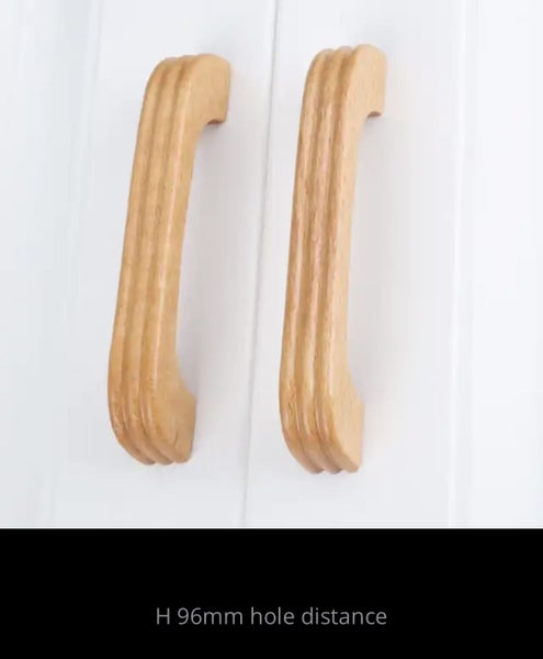 Retro grooved wooden furniture handle chunky 112mm L- 96mm pitch cc solid beech Carousel 1
