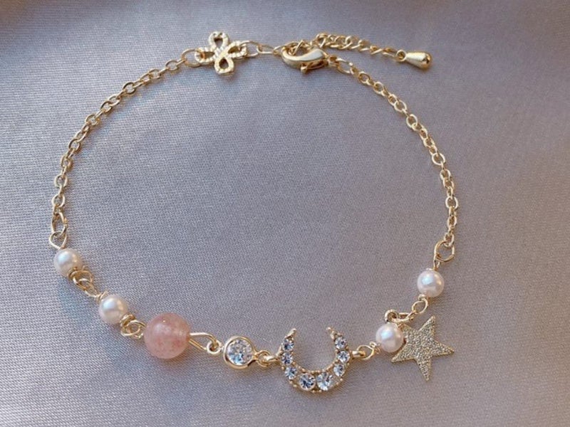 Bracelet Star&Moon Strawberry Quartz CZ Diamonds Yellow Gold Plated Bracelet Carousel 1
