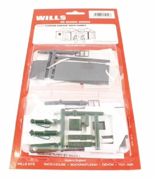 Peco Wills SS12 HO Scale Scenic Series Station Garage Carousel 1