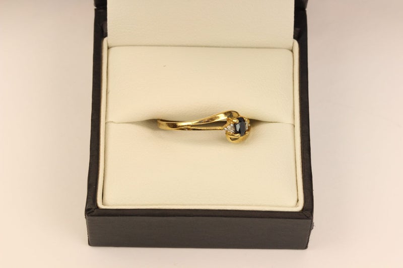 9ct Sapphire and Diamond ring Carousel 2