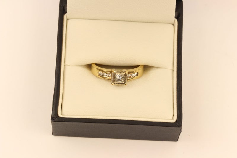 0.42CT Princess Cut 9ct Diamond ring Carousel 1