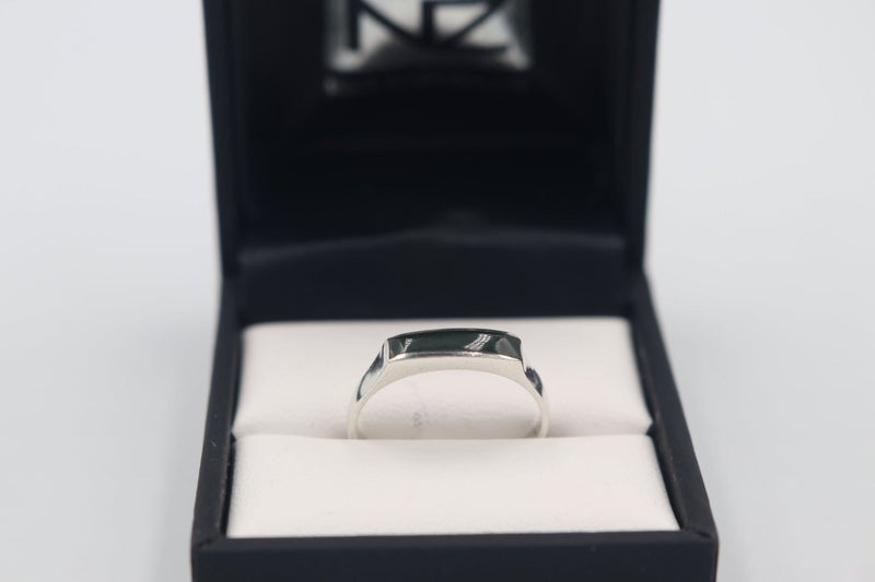 Stg Silver Greenstone set Ring R66 Carousel 1