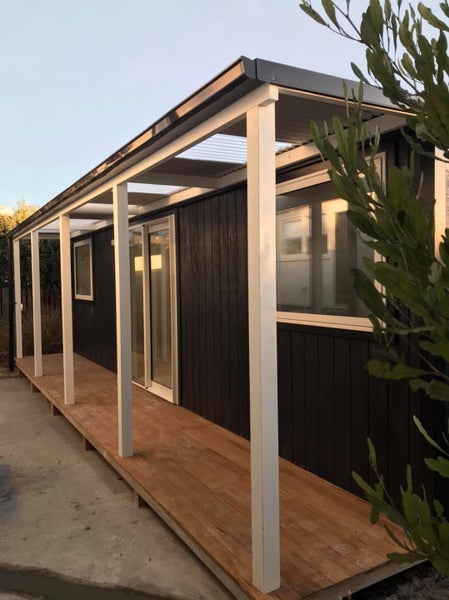 SLEEP OUT, OFFICE, STUDIO, CABIN: 2.4M x 9M UNIT Carousel 2