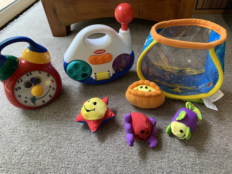 Tolo wind up Clock , Playskool Battery Radio, Lamaze Fish Tank Carousel 2