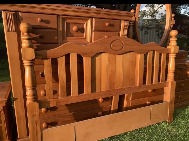 Absolutely beautiful Blayco solid rimu bedroom suite- FULLY RESTORED Carousel 1