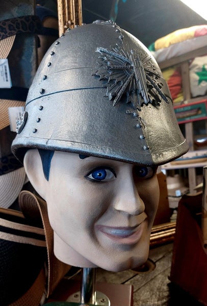 Film Prop - Battle Helmet [19322] Carousel 1
