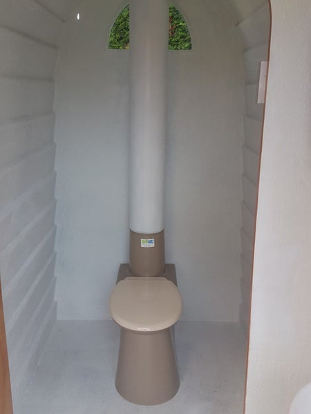 Bio Loo Fibre Glass Shed for Composting Toilet Carousel 2