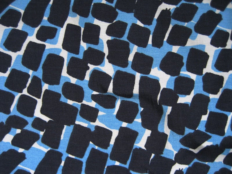 Silk ?? SEWING FABRIC Polyester Designer Pattern MATERIAL 1.4m x 148cm Carousel 1