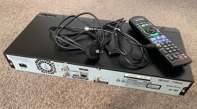 Panasonic DMR-PWT550 Blu-ray player/HDD Recorder with Wi-Fi Carousel 2