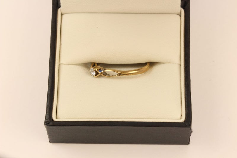 9ct Diamond ring Carousel 2