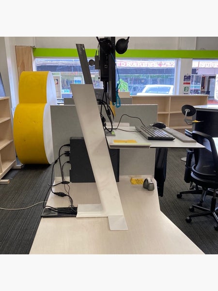 Hight Adjustable Monitor and Key Board Stand Carousel 2
