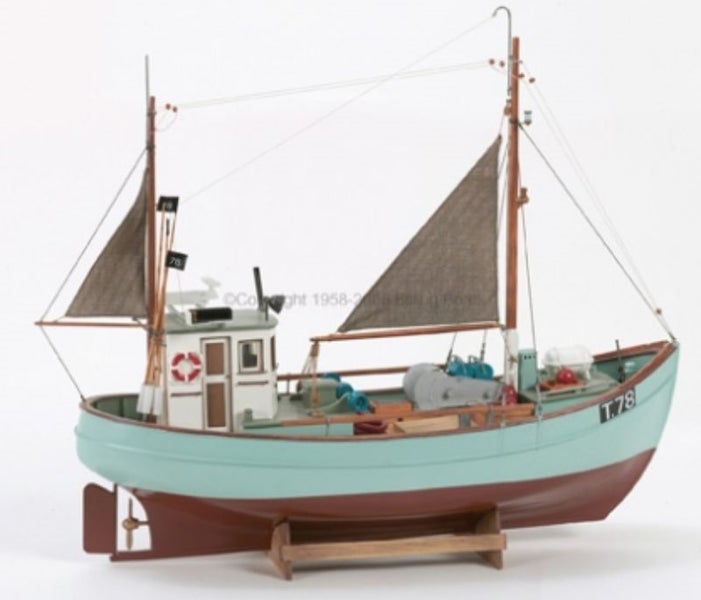 Wooden Kitset - 1/30 Norden Cutter Carousel 1