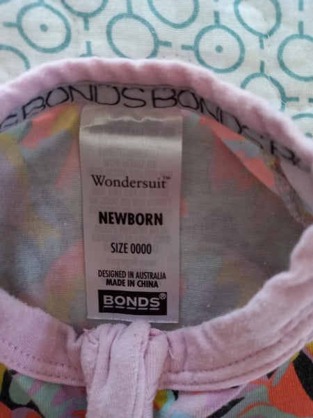 2 x BONDS bulk wondersuits and long sleeve easy suit Girls Newborn to 00 Carousel 8