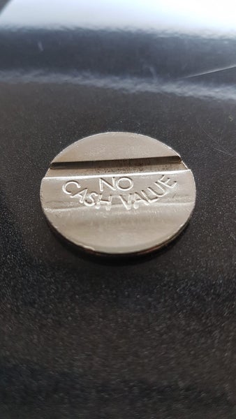 Z82 ) WIZARDS Amusements 1982 Token Carousel 2