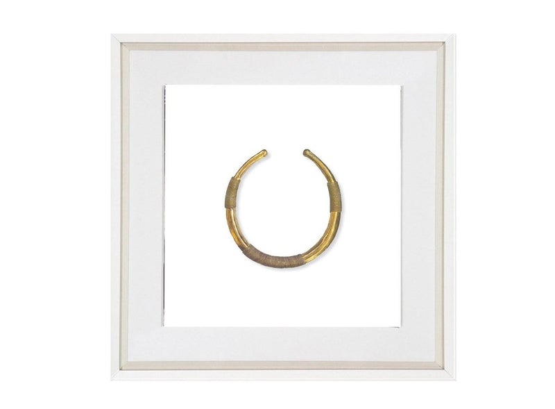 Amulet Artwork in Spanish Black Carousel 2