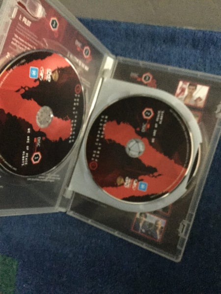 V: The Complete First Season Carousel 3