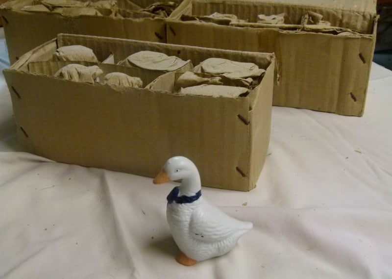 NEW WHOLESALE LOT OF 18 MINI DUCK ORNAMENTS Carousel 1