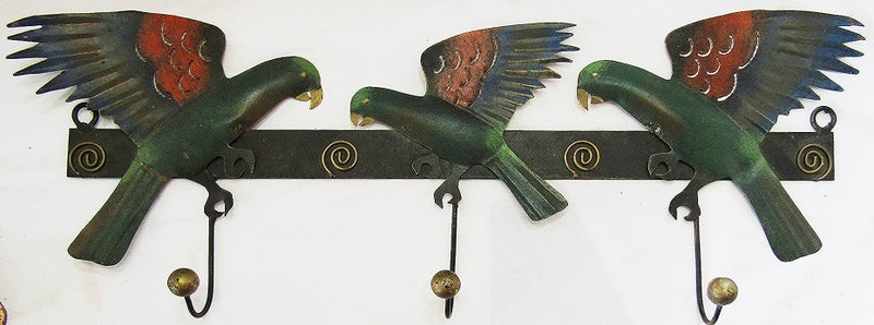 Parrot coat rack Carousel 1