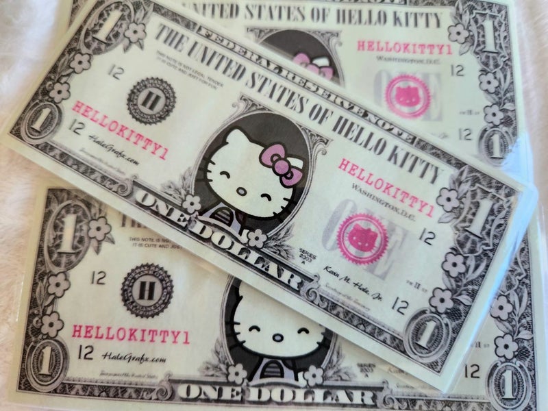[ PLAY MONEY ] 15 Hello Kitty or Minions Carousel 13