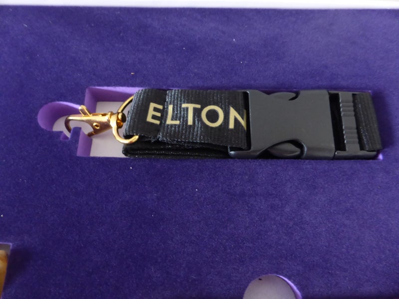 Elton John VIP Concert Set Carousel 7